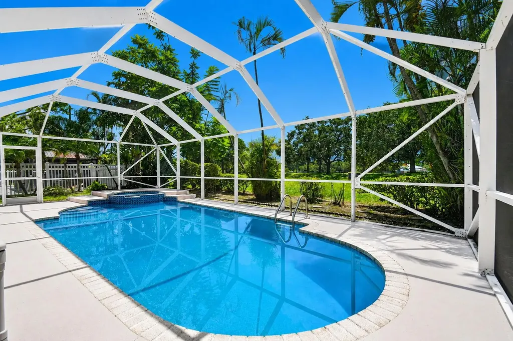244 Trails End Greenacres FL 33413