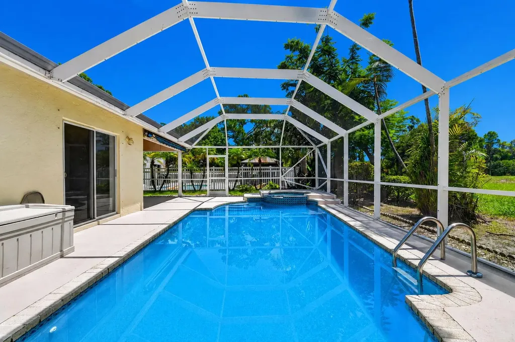 244 Trails End Greenacres FL 33413