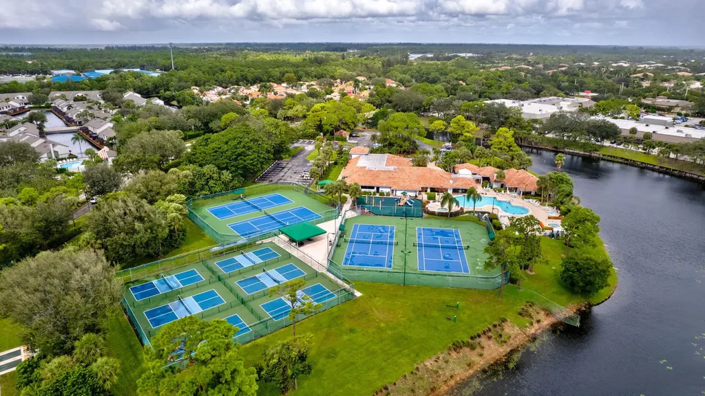 244 Trails End Greenacres FL 33413