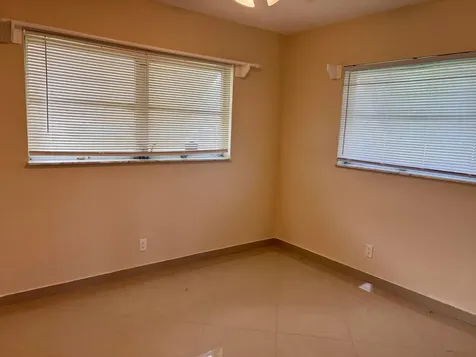 7470 NW 7th Place Margate FL 33063