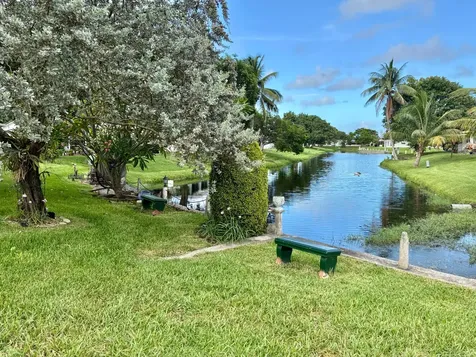 7470 NW 7th Place Margate FL 33063