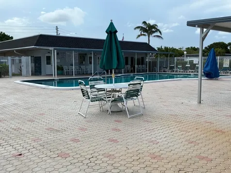 7470 NW 7th Place Margate FL 33063