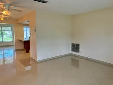 7470 NW 7th Place Margate FL 33063