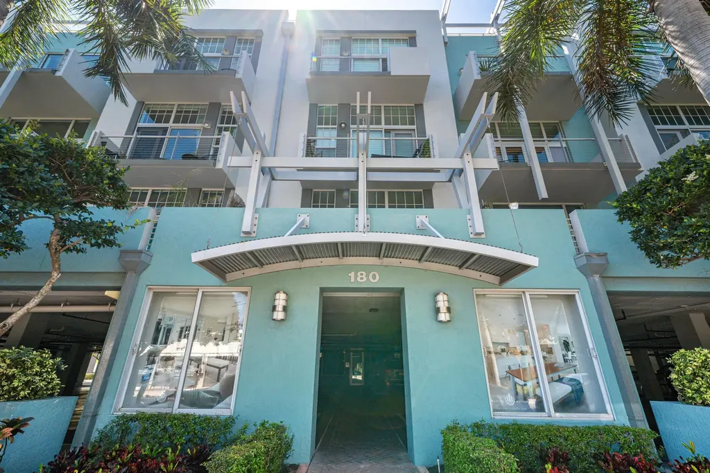 180 NE 4th Avenue Delray Beach FL 33483