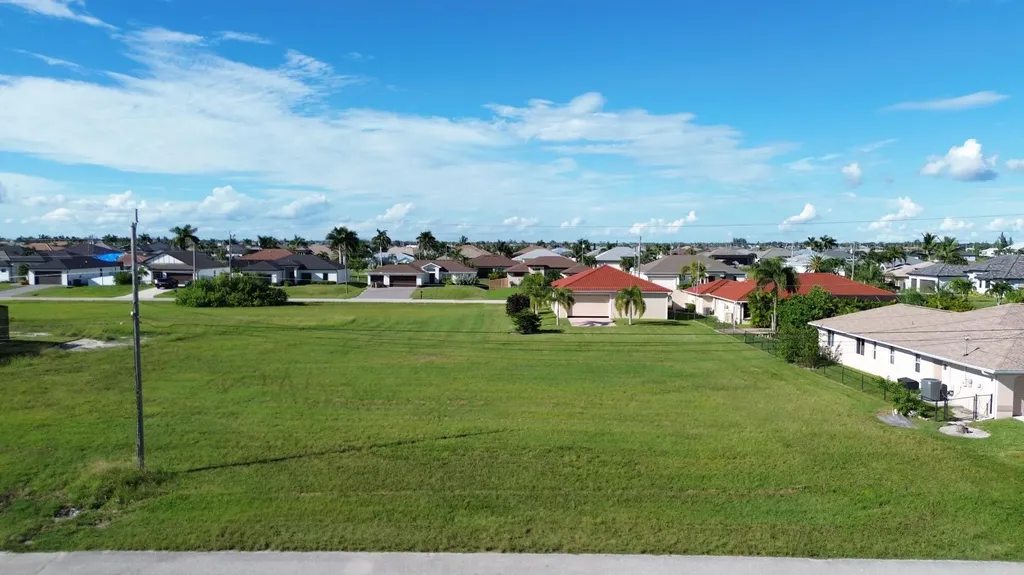 3325 NW 8th Terrace Cape Coral FL 33993