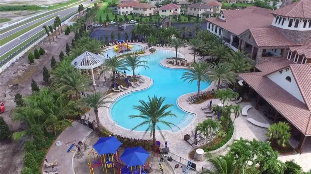 9860 Blue Isle Bay Parkland FL 33076