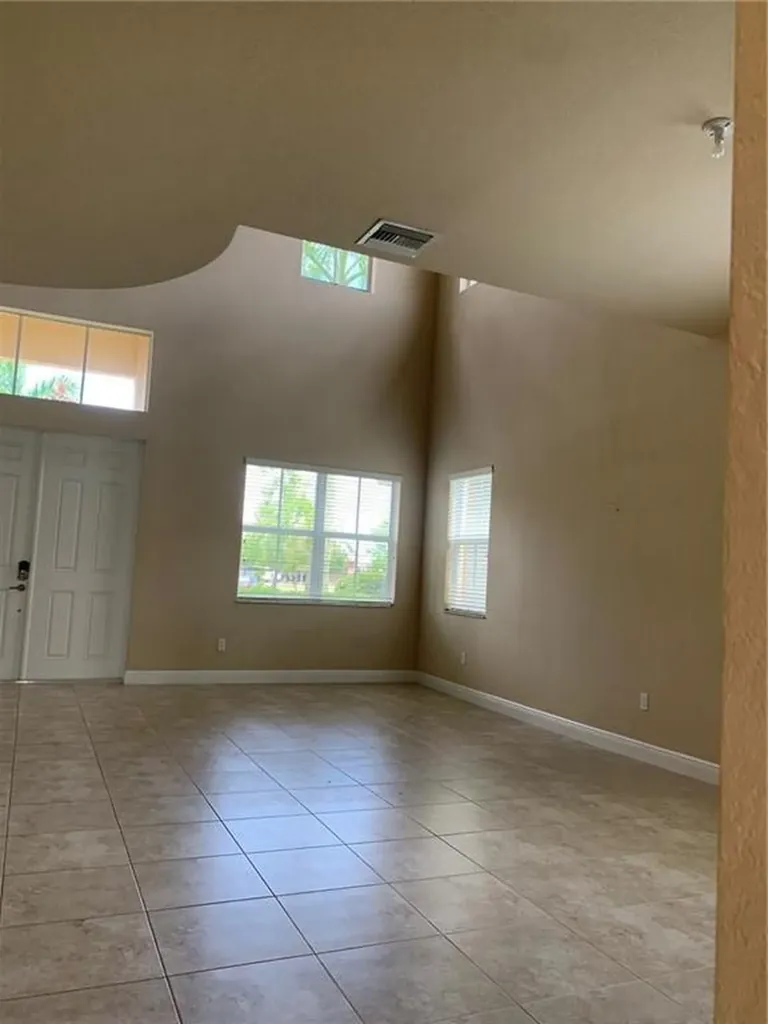 9860 Blue Isle Bay Parkland FL 33076