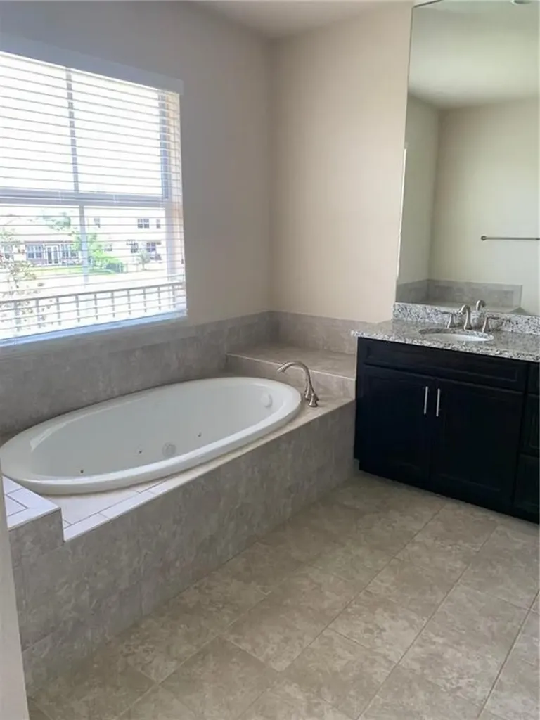 9860 Blue Isle Bay Parkland FL 33076
