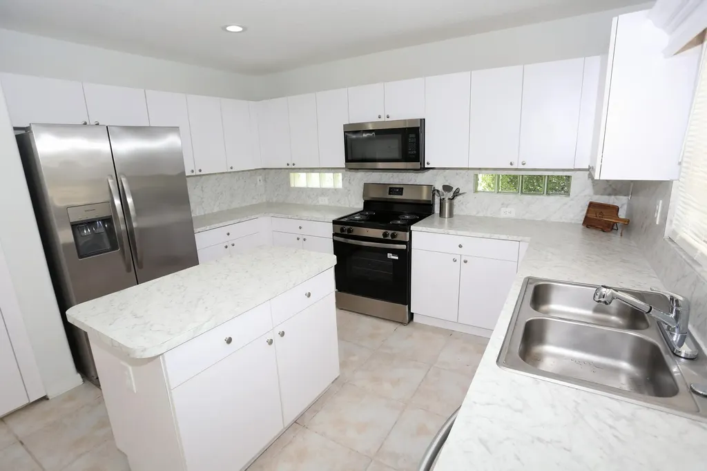 5157 NW 122nd Avenue Coral Springs FL 33076