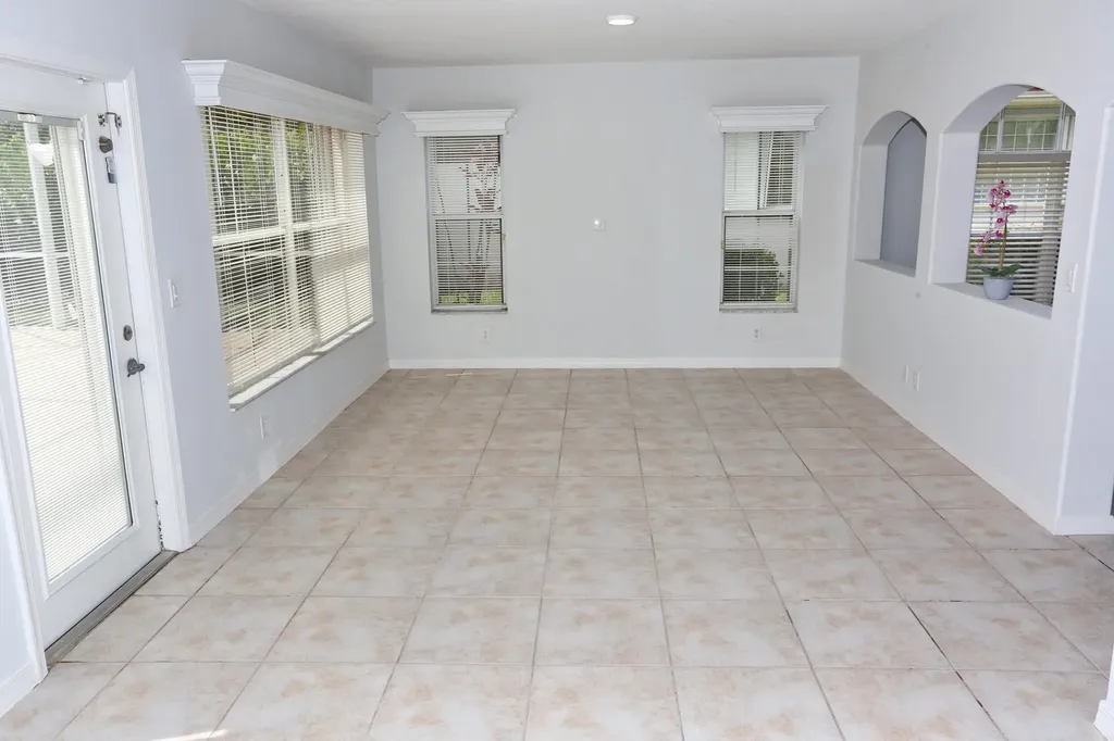 5157 NW 122nd Avenue Coral Springs FL 33076