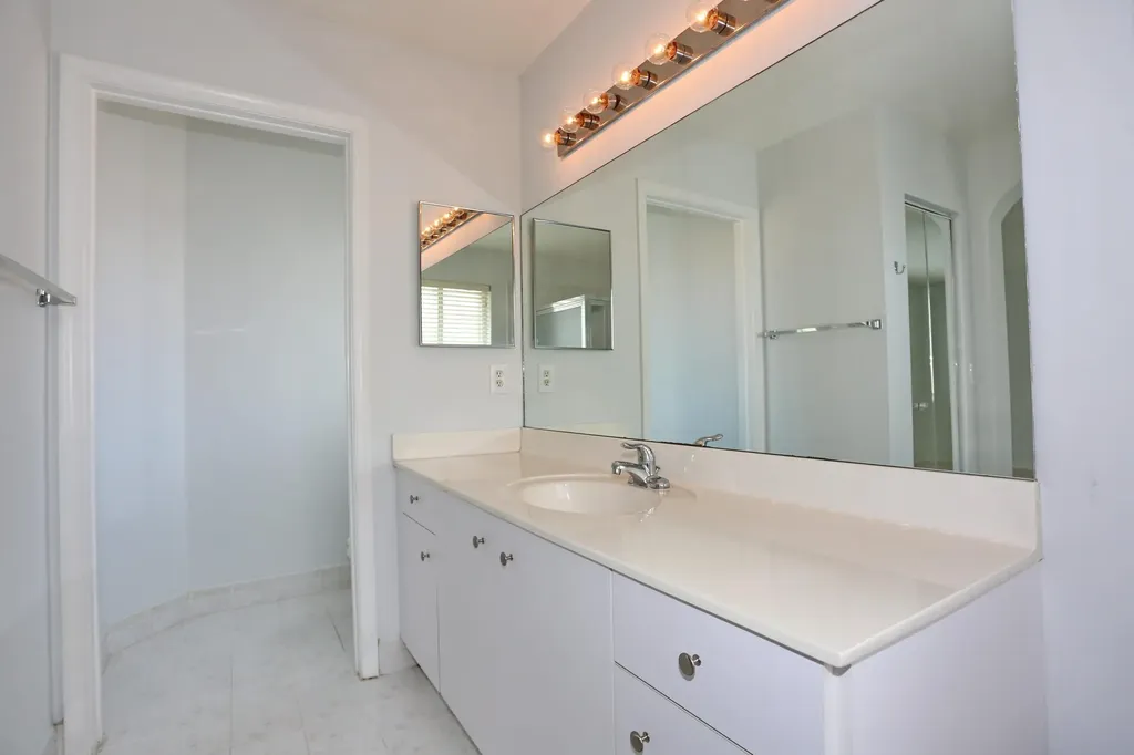 5157 NW 122nd Avenue Coral Springs FL 33076