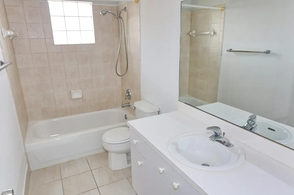 5157 NW 122nd Avenue Coral Springs FL 33076