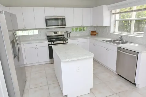 5157 NW 122nd Avenue Coral Springs FL 33076