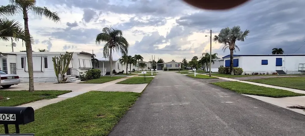 4054 Marigold Road Boynton Beach FL 33436