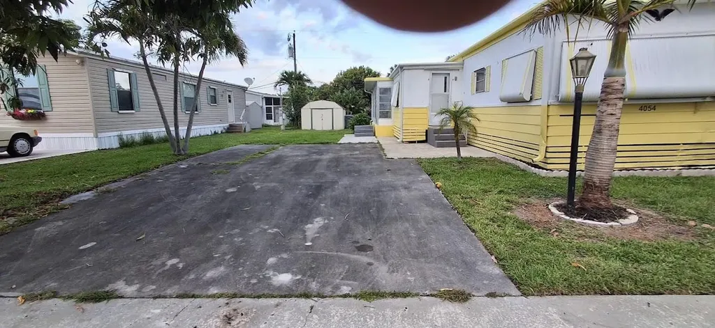 4054 Marigold Road Boynton Beach FL 33436