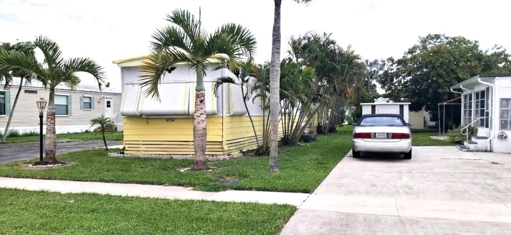 4054 Marigold Road Boynton Beach FL 33436