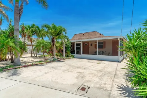 462 Hernando Street Fort Pierce FL 34949