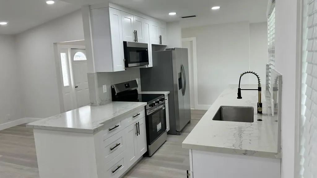 3261 SW 4th Street Deerfield Beach FL 33442