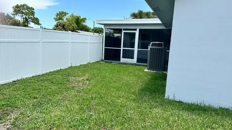 3261 SW 4th Street Deerfield Beach FL 33442
