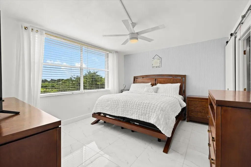 4550 NW 18th Avenue Deerfield Beach FL 33064