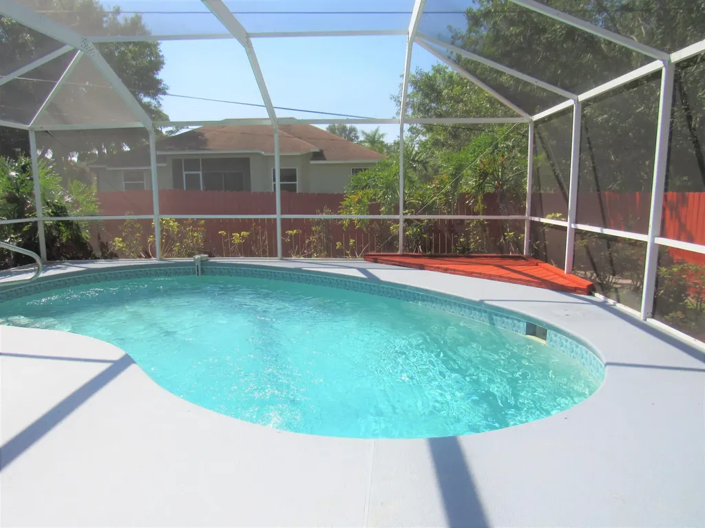 1242 SW Melrose Avenue Port St Lucie FL 34953