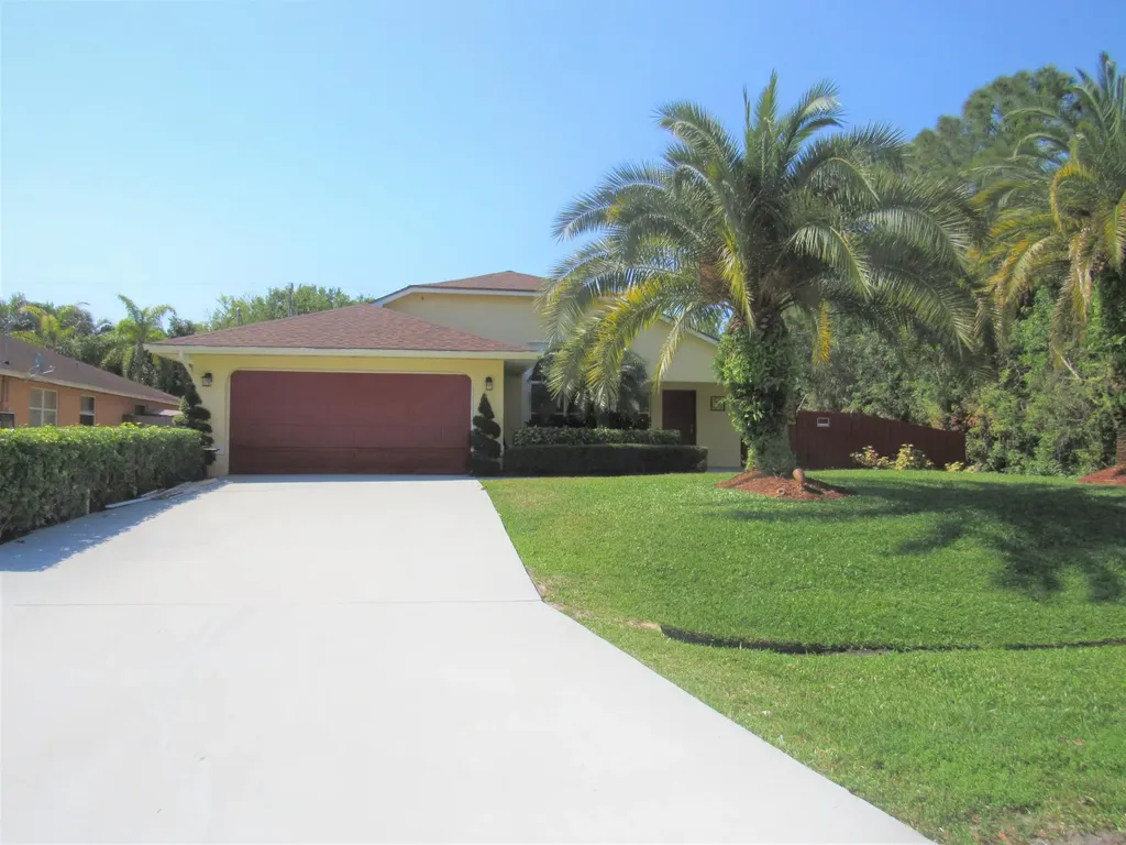 1242 SW Melrose Avenue Port St Lucie FL 34953