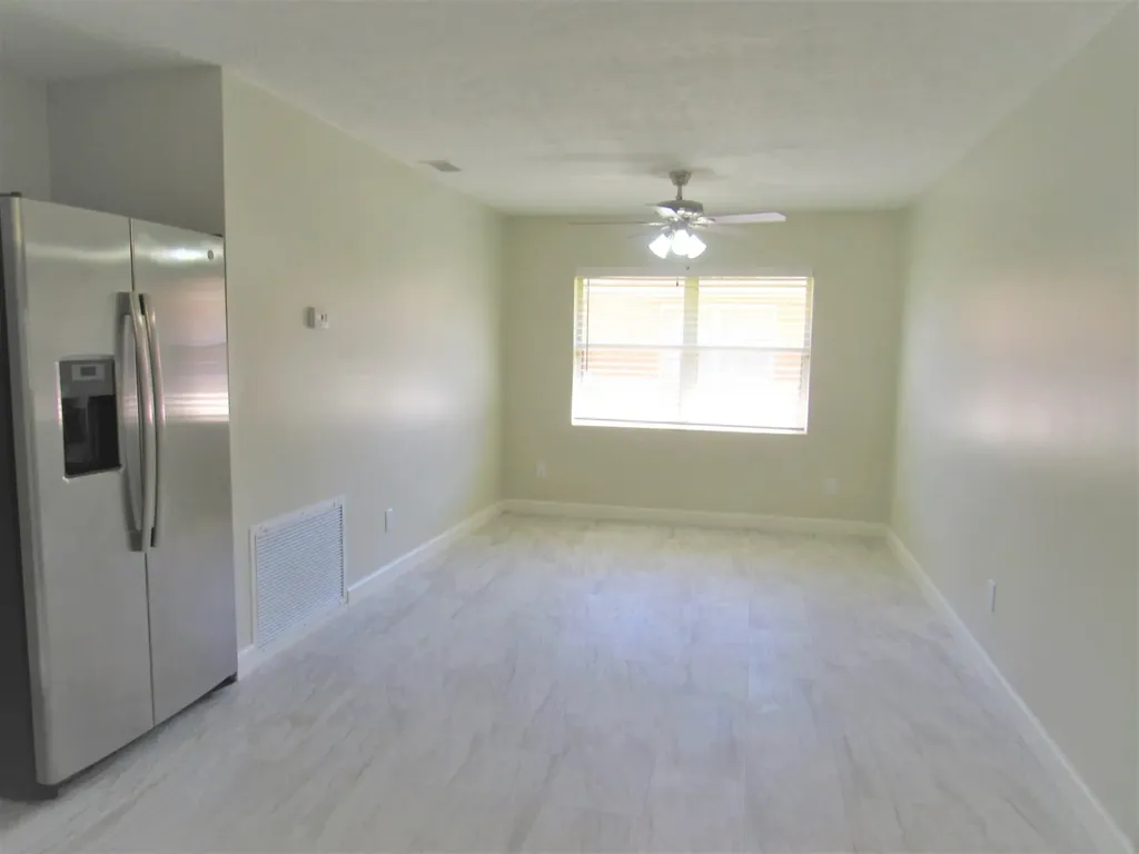 1242 SW Melrose Avenue Port St Lucie FL 34953