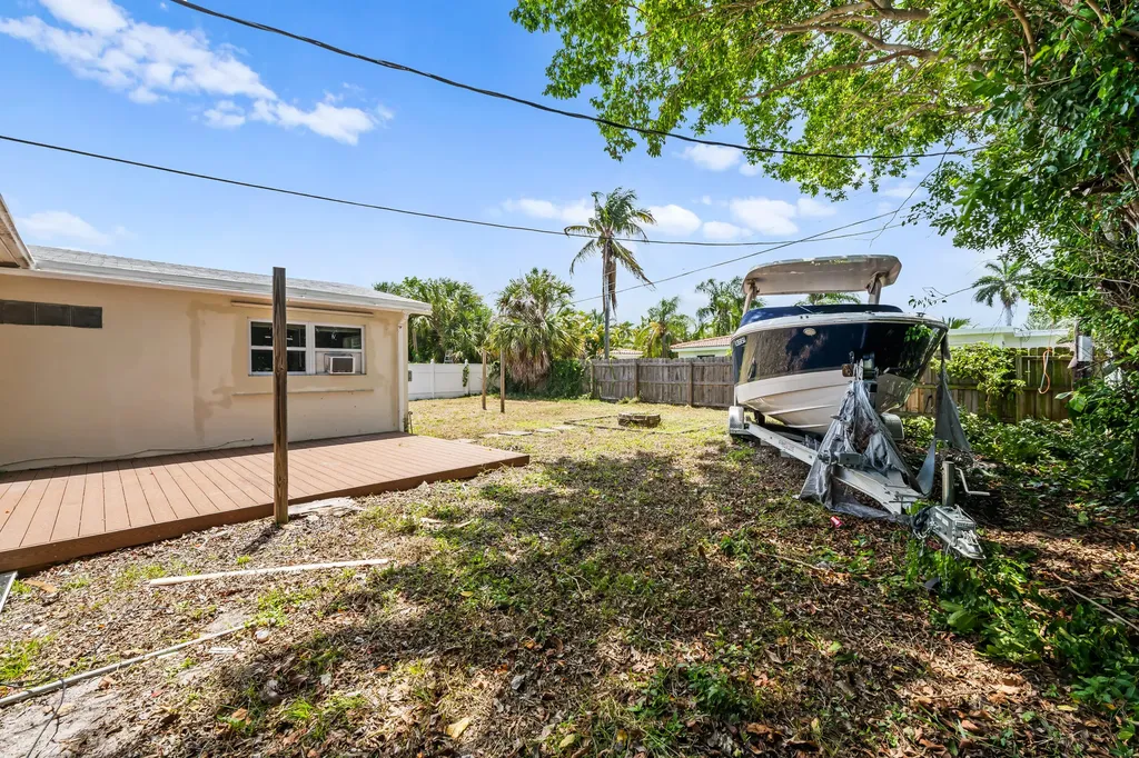 2199 NE 5th Avenue Boca Raton FL 33431