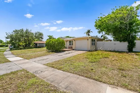 2199 NE 5th Avenue Boca Raton FL 33431