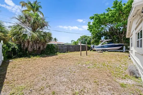 2199 NE 5th Avenue Boca Raton FL 33431