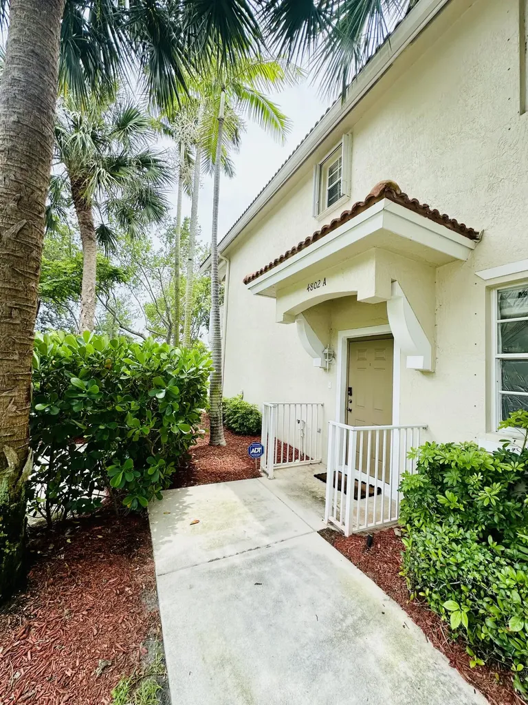 4802 W Bexley Park Drive Delray Beach FL 33445