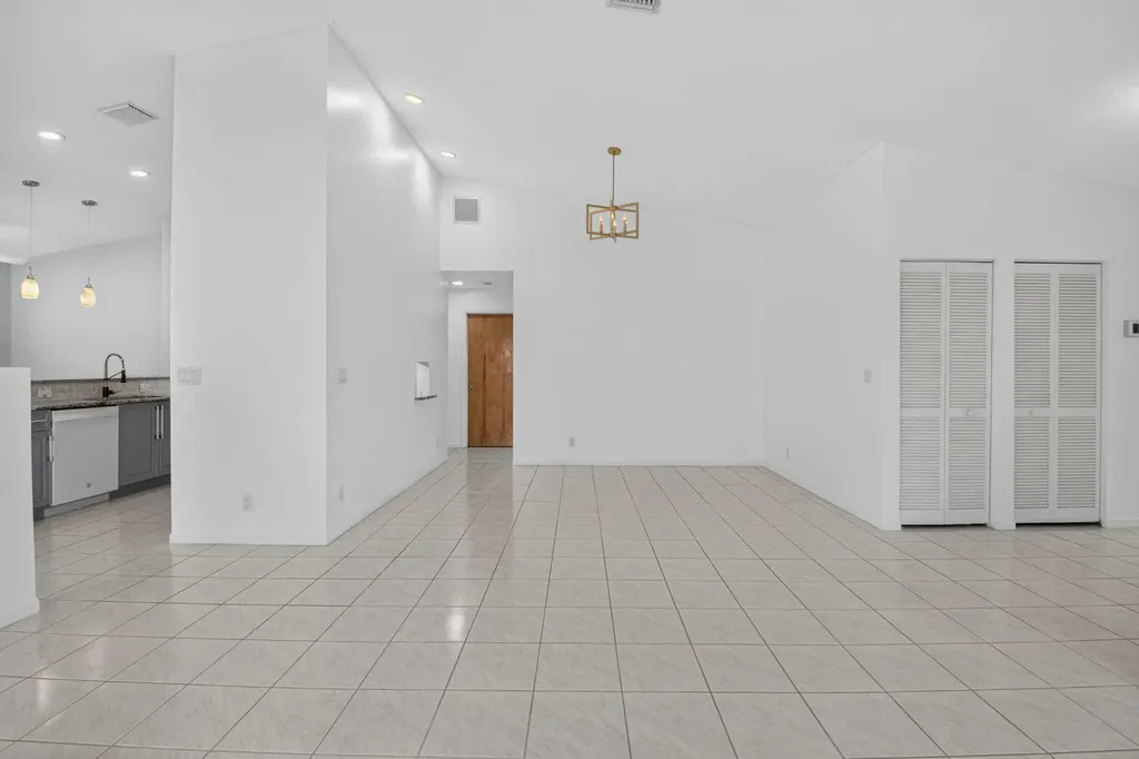 10048 Country Brook Road Boca Raton FL 33428