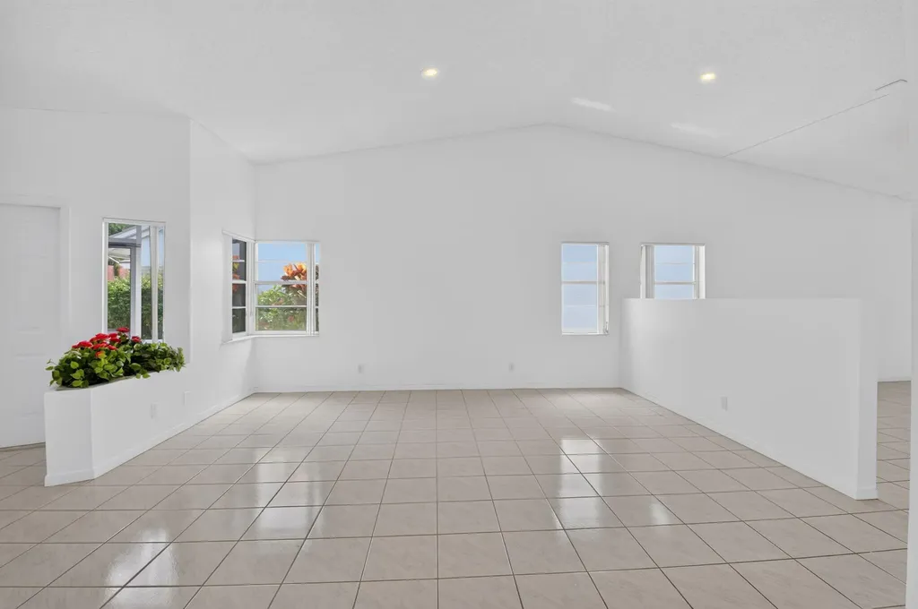 10048 Country Brook Road Boca Raton FL 33428