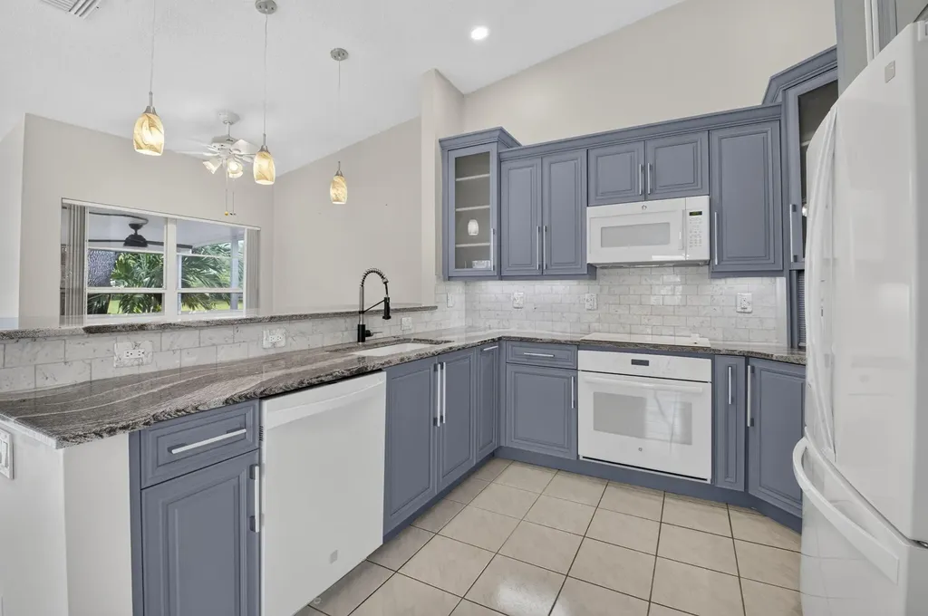 10048 Country Brook Road Boca Raton FL 33428