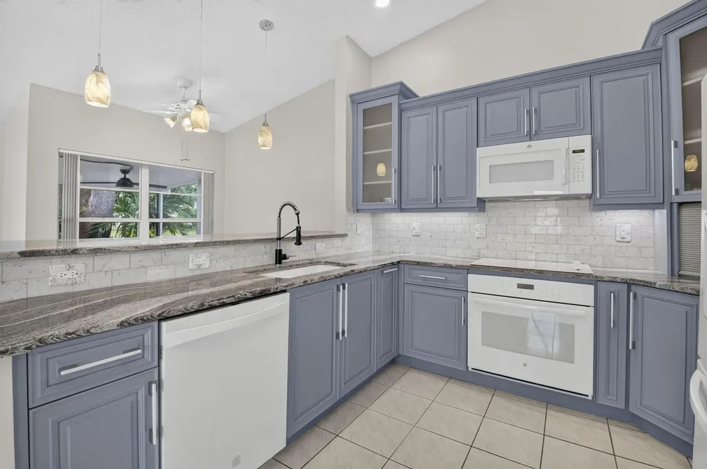 10048 Country Brook Road Boca Raton FL 33428