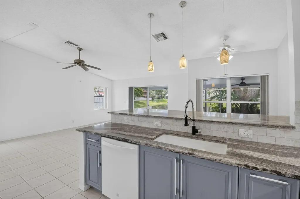10048 Country Brook Road Boca Raton FL 33428