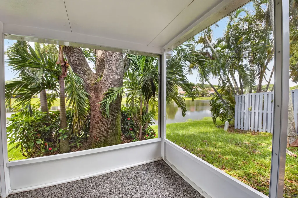 10048 Country Brook Road Boca Raton FL 33428