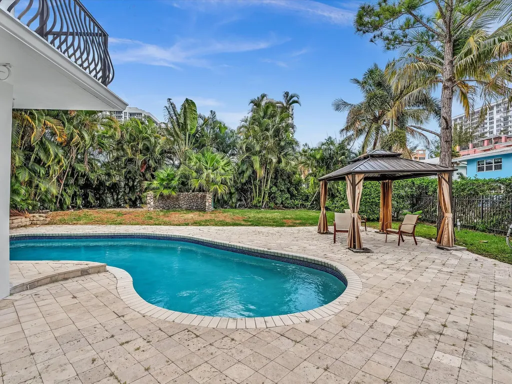 518 N Riverside Drive Pompano Beach FL 33062