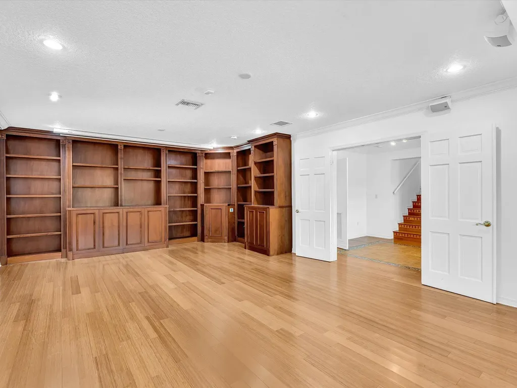 518 N Riverside Drive Pompano Beach FL 33062