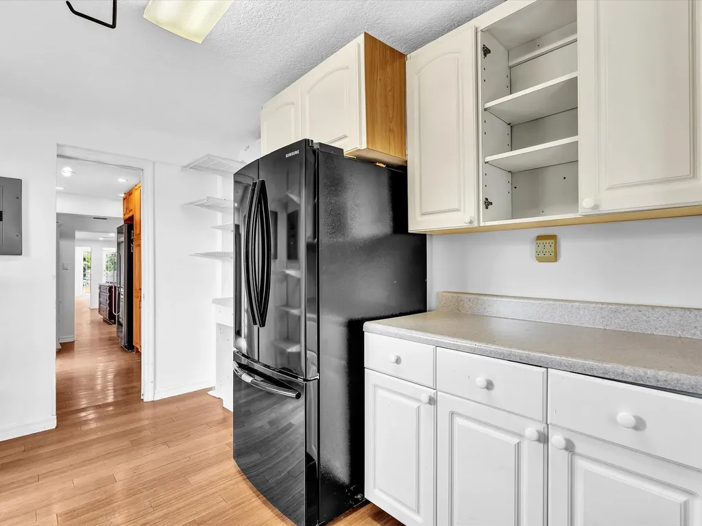 518 N Riverside Drive Pompano Beach FL 33062