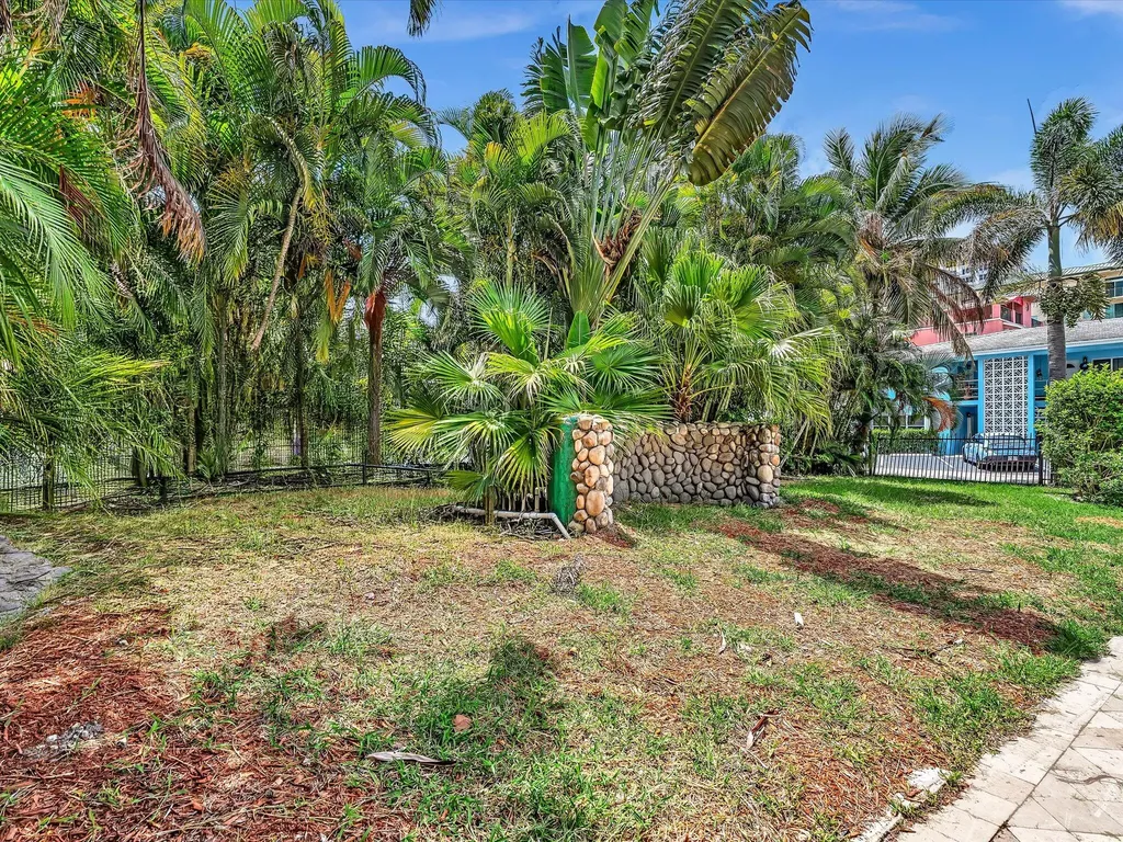 518 N Riverside Drive Pompano Beach FL 33062