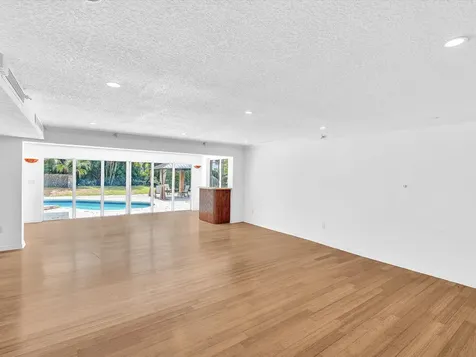 518 N Riverside Drive Pompano Beach FL 33062