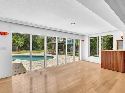 518 N Riverside Drive Pompano Beach FL 33062