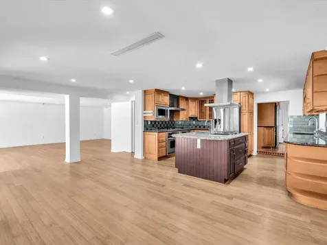 518 N Riverside Drive Pompano Beach FL 33062