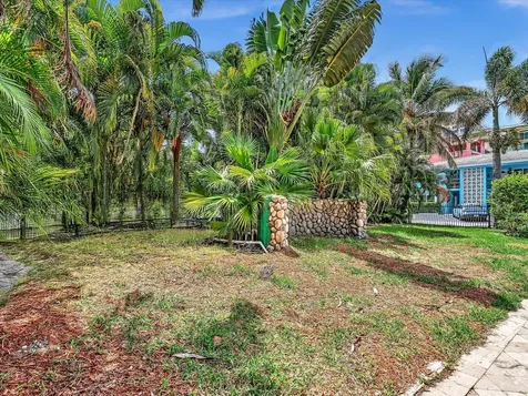 518 N Riverside Drive Pompano Beach FL 33062