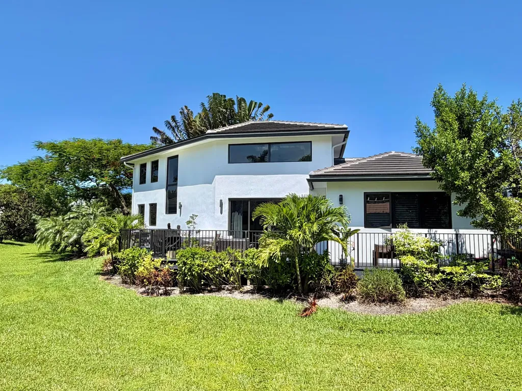 486 S Cortez Drive Circle S Margate FL 33068
