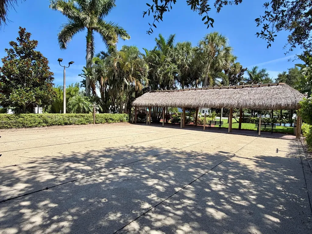 486 S Cortez Drive Circle S Margate FL 33068