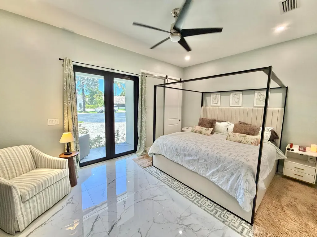 486 S Cortez Drive Circle S Margate FL 33068