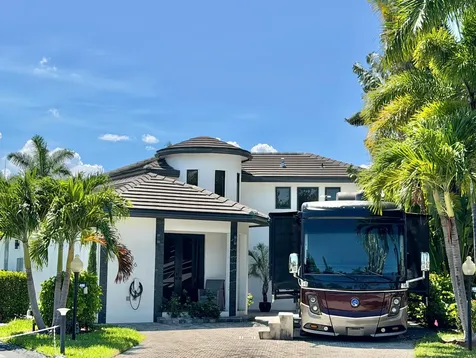 486 S Cortez Drive Circle S Margate FL 33068
