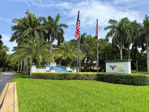 486 S Cortez Drive Circle S Margate FL 33068